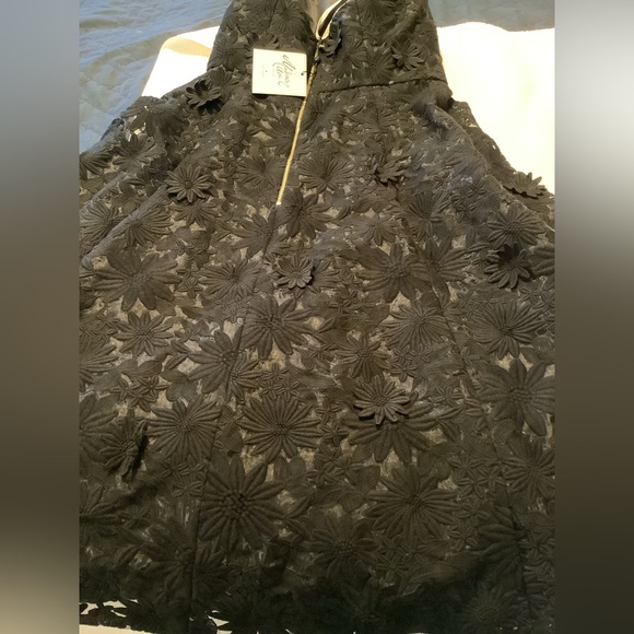 ♠️NWT Kate Spade ♠️ Black Marjory Dress♠️3D Flowers - Picture 11 of 11